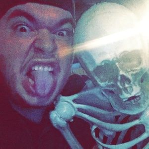 Meet your Posher, Logan